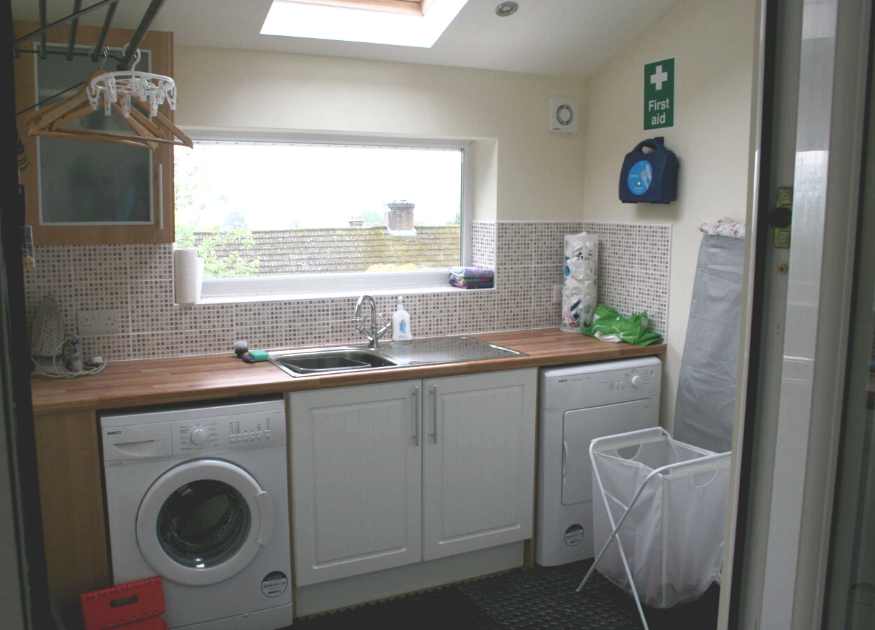 Image of the utility and mud room to represent washing and cleaning at The Holt holiday cottage
